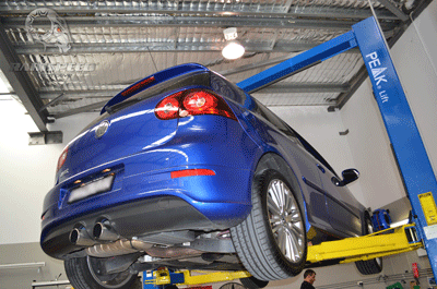 VW-Golf-R32-MK-V-Blue-Service-Coolant-Leak-RamSpeed-Automotive